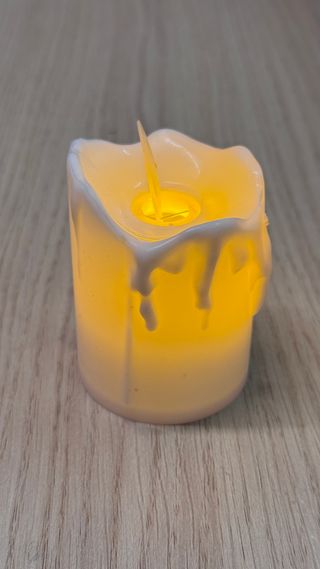 Velas LED de Plástico - 12 Unidades