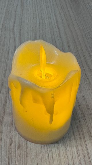 Velas LED de Plástico - 12 Unidades