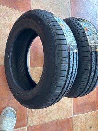 Dos ruedas de la marca Midas Tenor2 165/65R14 79T