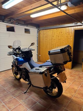 Honda Africa Twin Adventure Moto