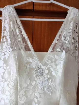 Vestido de novia hecho a mano blanco roto