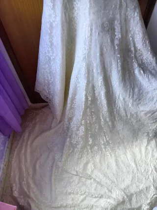 Vestido de novia hecho a mano blanco roto