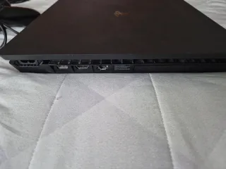 PS4 Slim 1TB *COMO NUEVA* + Mando + 3 Juegos!!