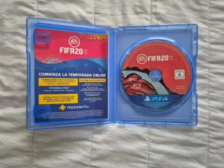 PS4 Slim 1TB *COMO NUEVA* + Mando + 3 Juegos!