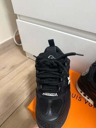 Scarpe Louis Vuitton nere taglia 43