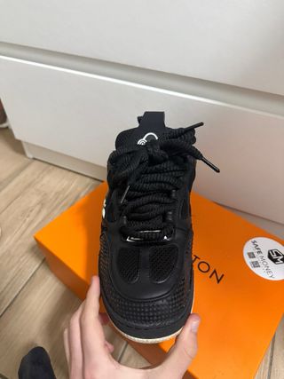 Scarpe Louis Vuitton nere taglia 43