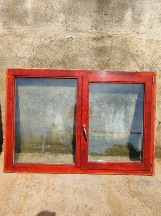 Puertas y ventanas de madera
