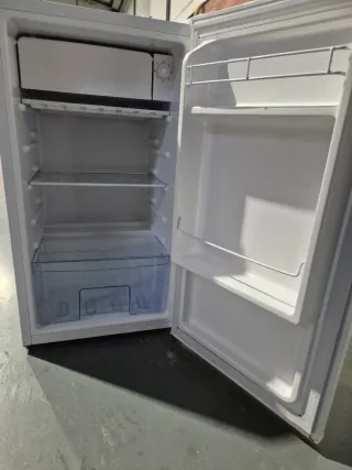 Frigorífico bajo encimera Mini 80L Cool&Freeze