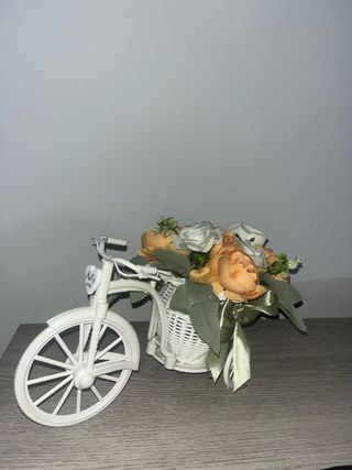 Composizione floreale bicicletta