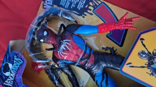 Figura Spiderman Venomverse Hasbro