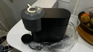 Cafetera Nespresso Negra