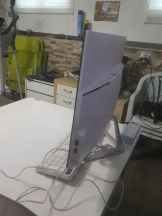 Ordenador Todo en 1 24 8GB DDR4 480GB M2