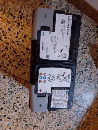 Batería Varta A 001 982 82 08