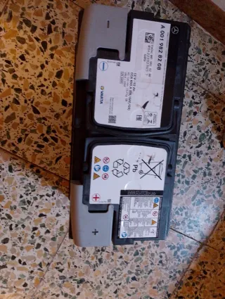 Batería Varta A 001 982 82 08