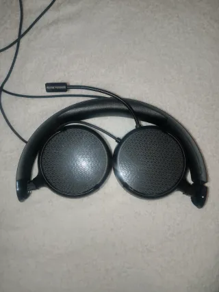 Auriculares negros