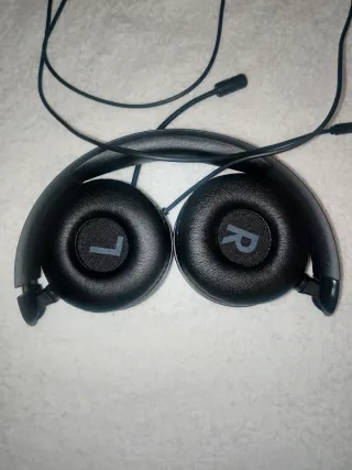 Auriculares negros