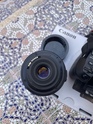 Kit Canon EOS 250D Negra