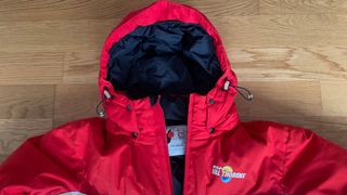 Chaqueta  de plumon con capucha 48/10