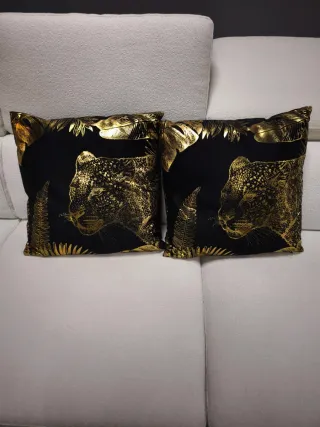 Cuscino decorativo nero e oro