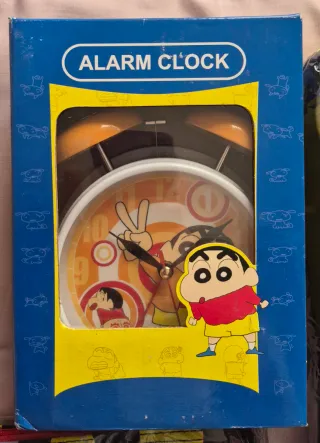 Pack Shin Chan: Manta, Reloj, Libreta y Estuche.