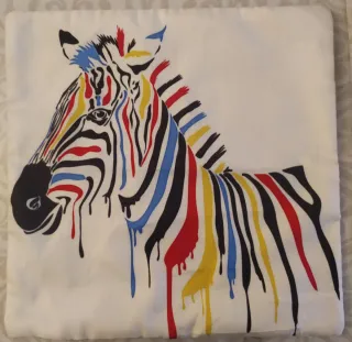 Funda cojín cebra