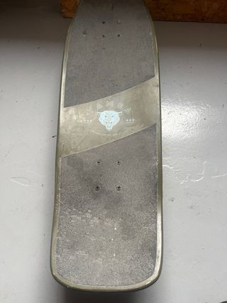 Skate Yamba Maple Wood 7 Plies. Es un skate school