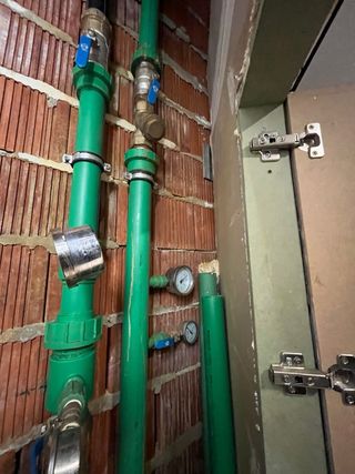 FONTANERO 24HS (632-875-825)