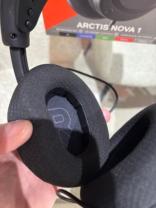 SteelSeries Arctis Nova 1 Auriculares Gaming