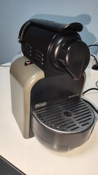 Cafetera DeLonghi Nespresso