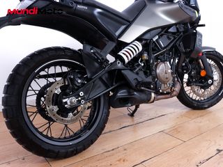 HUSQVARNA SVARTPILEN 125 ABS