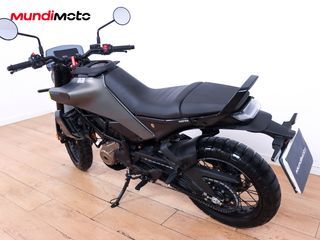 HUSQVARNA SVARTPILEN 125 ABS