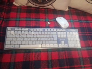 Teclado y Ratón Inalámbricos Approx Blancos