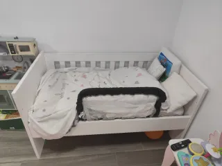 Cuna convertible en cama infantil