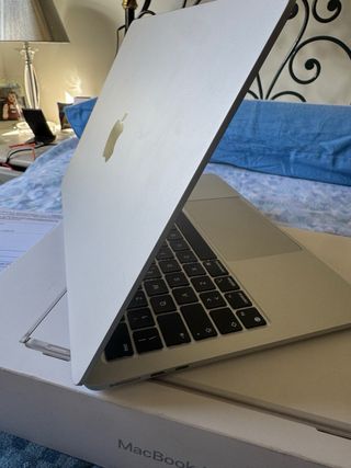 MacBook Air M3 256GB Argento