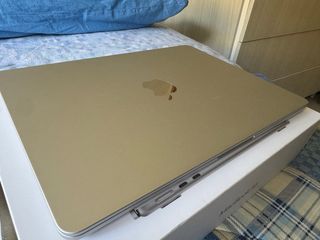 MacBook Air M3 256GB Argento