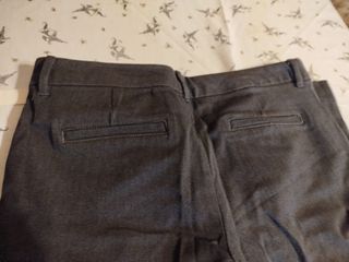 Pantalón de Vestir Gris Amazon Essentials Hombre