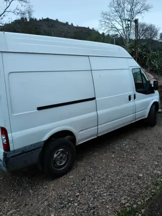 Se vende furgoneta Ford Transit 350
