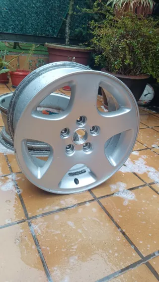 Llantas 16" ORIGINALES 5x112 - ET35 Grupo VAG