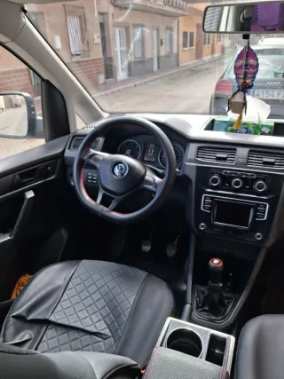 Volkswagen Caddy 2015