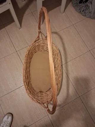 Cesta mimbre caña  moisés con asas. Cama mascota