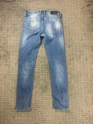 ¡¡OFERTA!! Talla W-31 L-32 Vaqueros Diesel Azules