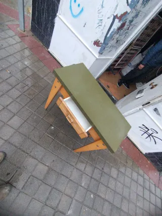 Mesa y 2 Sillas e taburete Comedor abatible