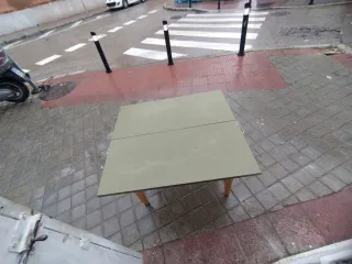 Mesa y 2 Sillas e taburete Comedor abatible