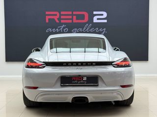 Porsche 718 Cayman 2024