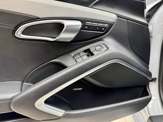 Porsche 718 Cayman 2024