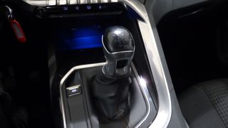 Peugeot 3008 1.5 BLEUHDI 130CV 2019