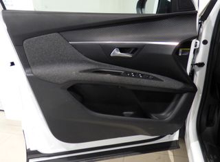 Peugeot 3008 1.5 BLEUHDI 130CV 2019