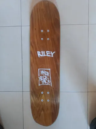 Tabla de skate Baker Riley