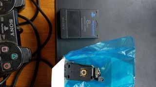 PS2 FAT Negra + MC 8MB + 3 Mandos