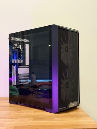 Lian Li Lancool 215 ARGB Caja PC